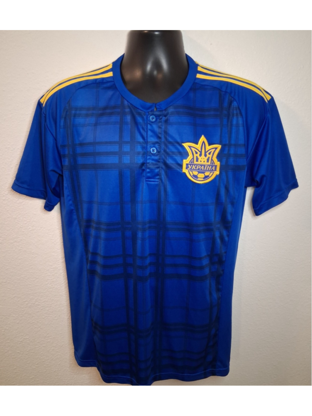 Ukraine National Team Ykpaiha Mens Medium Soccer Football Jersey 2016-7 Away Kit